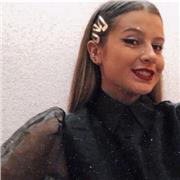 Soy una chica de 20 años y me encanta dar clases de repaso a niños de primaria, actualmente estoy ayudando a mis sobrinos en las tareas de clase